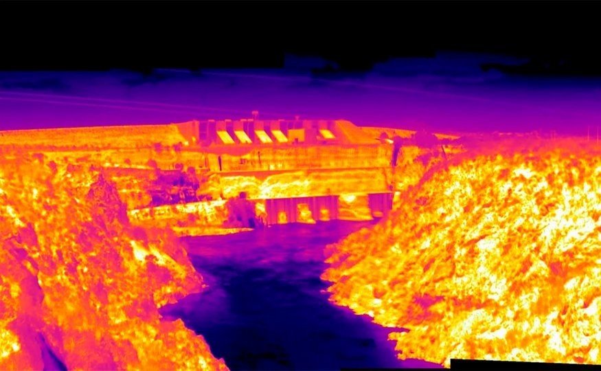 Câmera <br><strong>Termográfica</strong>